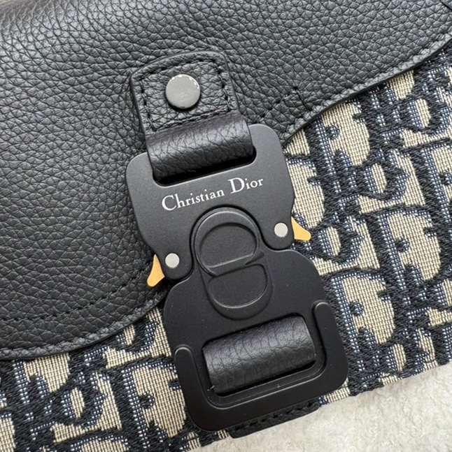 Dior Saddle 翻蓋郵差包-8