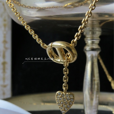 《我有個朋友在代購》Dior滿鑽小愛心垂墜項鍊