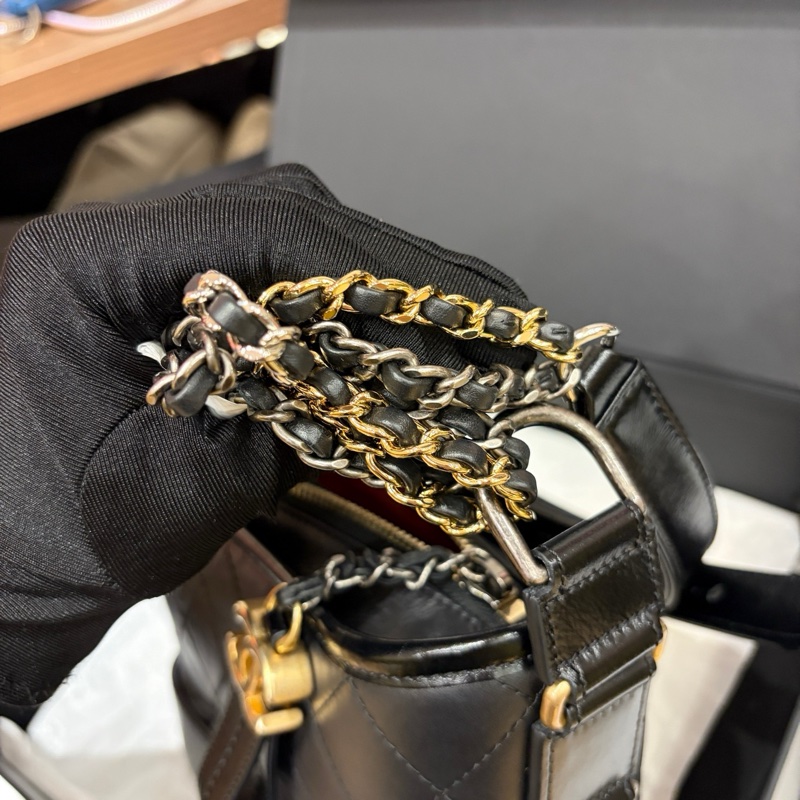 全新 Chanel香奈兒黑金小號流浪包芯片款-9