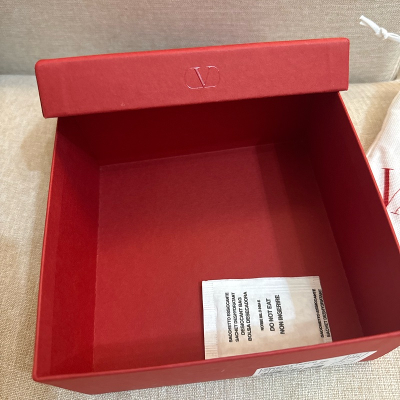 全新VALENTINO棕色女裝真皮腰帶-24