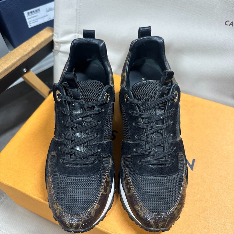 LOUIS VUITTON Run Away 絨面小牛皮經典老花 35碼-3