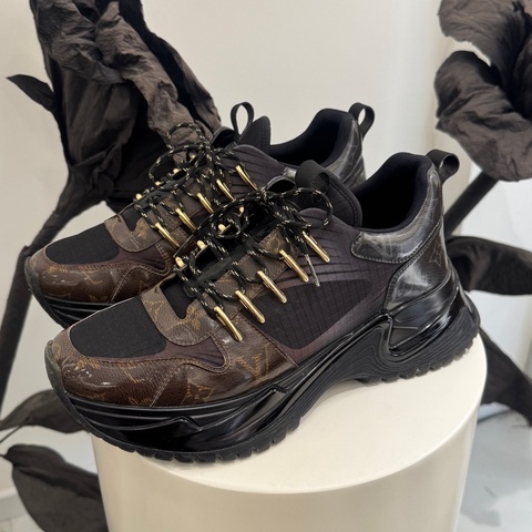 Louis Vuitton路易威登黑色拼接老花運動鞋  41碼