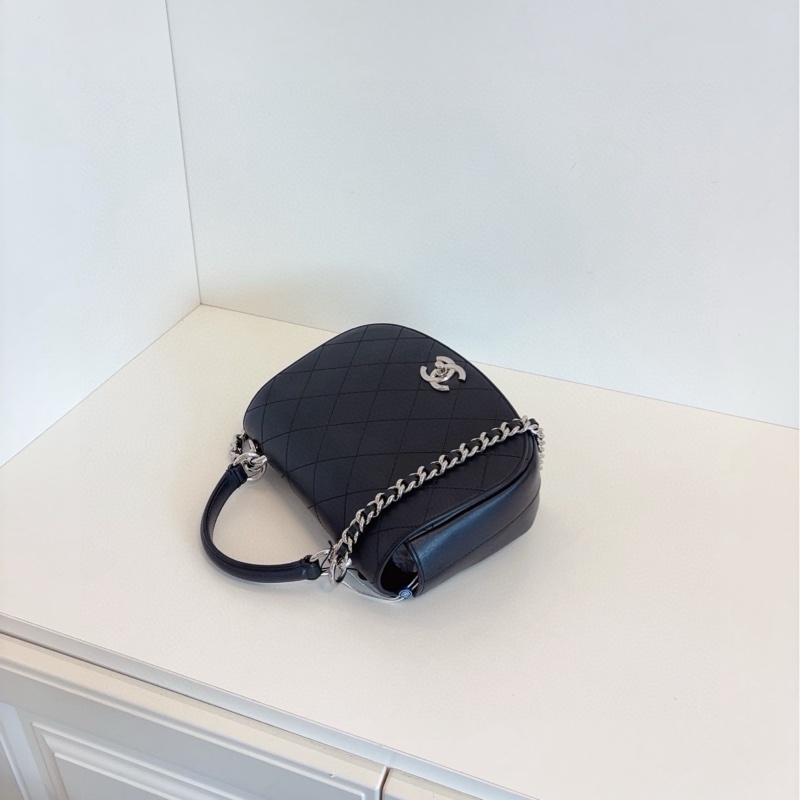 Chanel香奈兒 黑銀牛皮菱格郵差馬鞍包 半月形全蓋 圓滾滾小豬包型24*18*10-5
