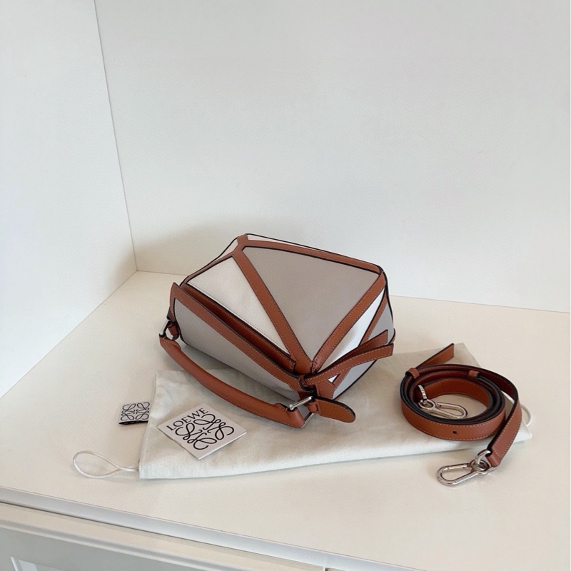 99新🆕Loewe羅意威 Puzzle變形幾個包 小號24底長 三拼色:海鷗灰/淺褐/珍珠白➕焦糖-5