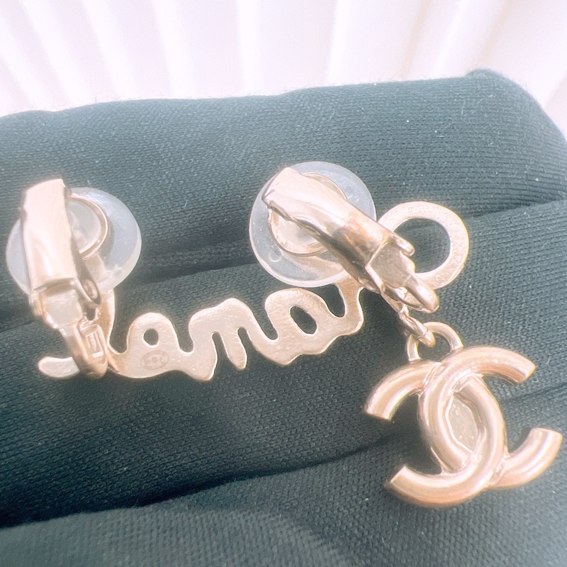 Chanel 21p 淡金logo耳夾/耳環-4