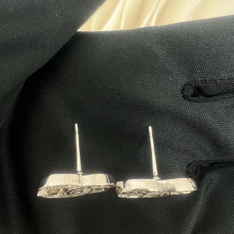 Chanel 22a 黑色拼銀色水鑽耳環-5