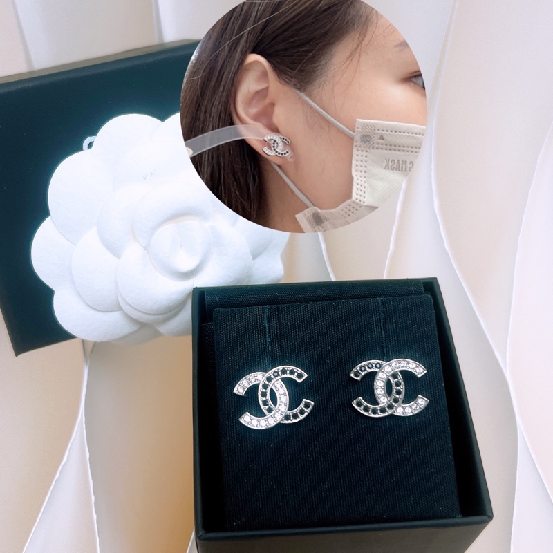 Chanel 22a 黑色拼銀色水鑽耳環-7
