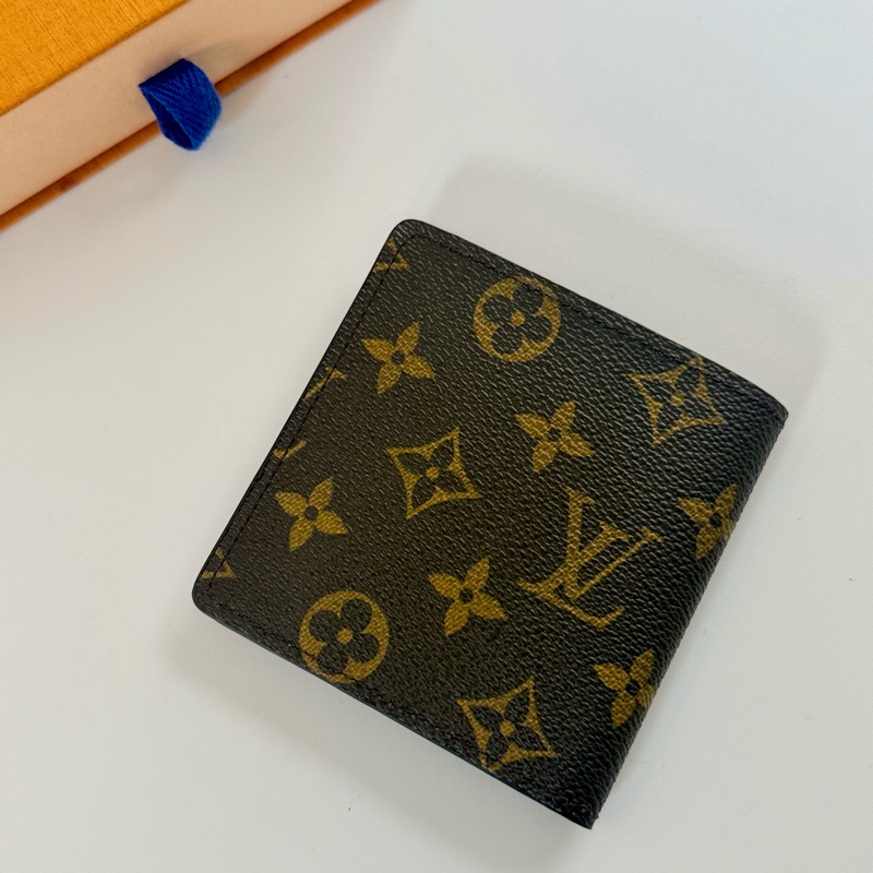 ✔️ LOUIS VUITTON LV M60929 原花 8卡短夾-1