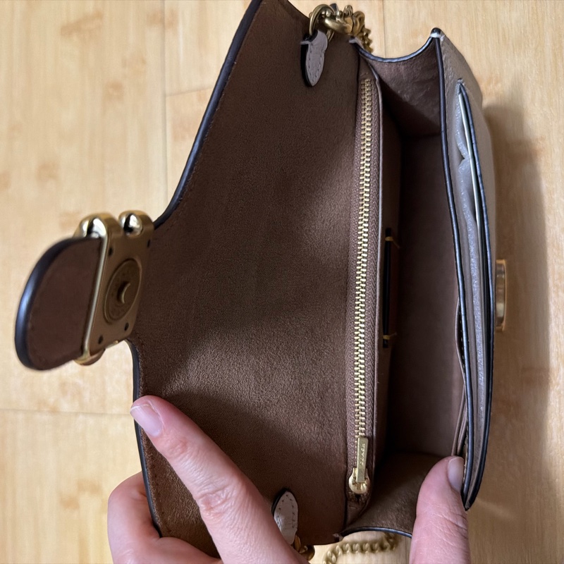 Coach Tabby鏈帶手拿包/woc(可斜背）（正櫃款）-8