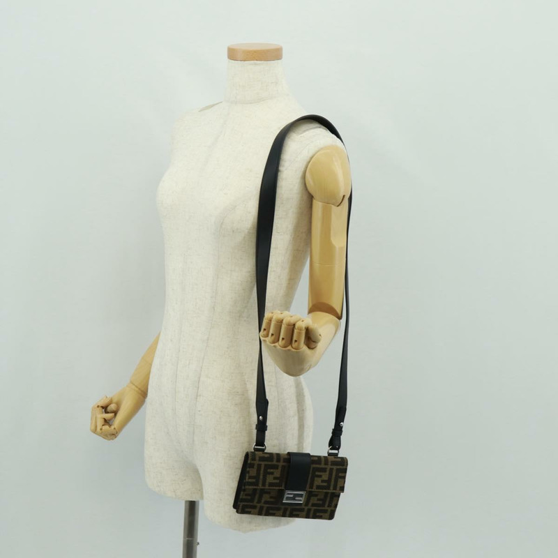 【日本直送】FENDI Zucca帆布單肩包 黑色棕色 正品 165610SAM-24