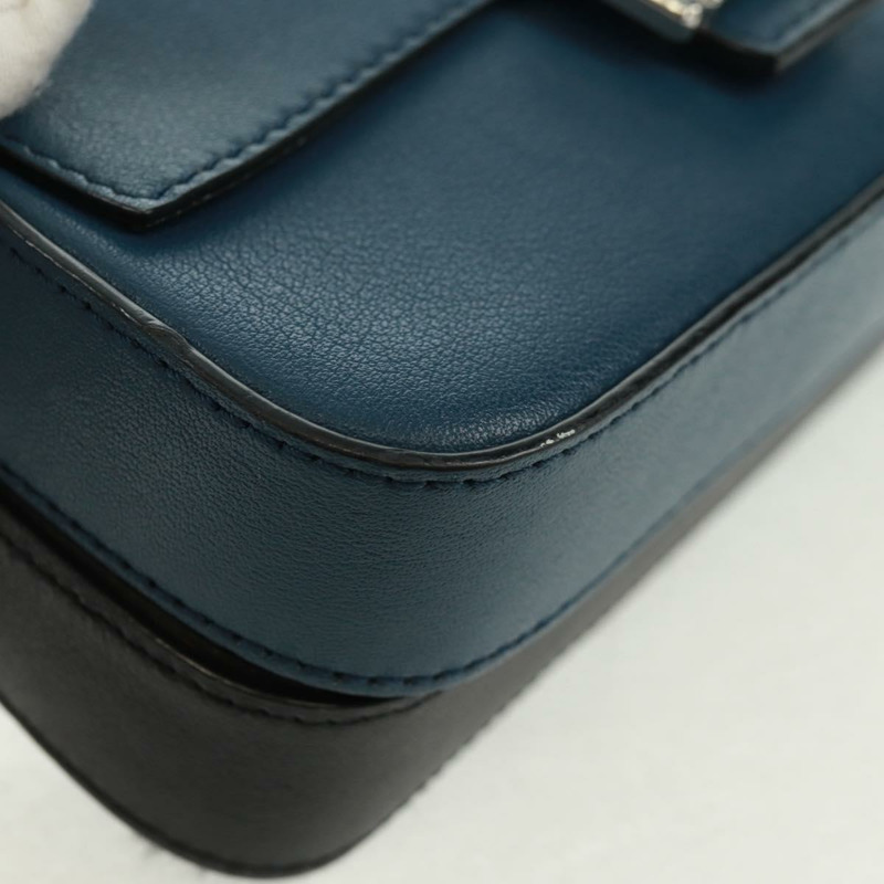 【日本直送】FENDI 雙鏈迷你法國包，皮革材質，黑色、藍色、銀色可選，正品 am10649V-17
