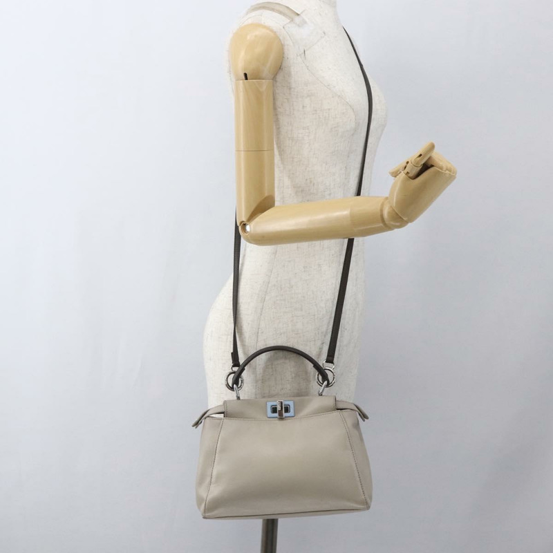 【日本直送】FENDI 迷你 Peek A Boo 手提包 皮革 兩用 米色 銀色 正品 ka1617M-25