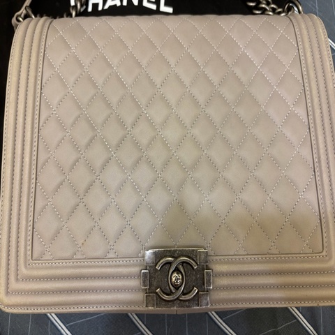 Chanel le boy 大號