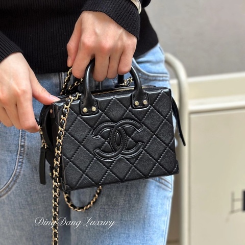 #全網最低💰 #芯片款 #近新全配 香奈兒22B大logo盒子包vanity case