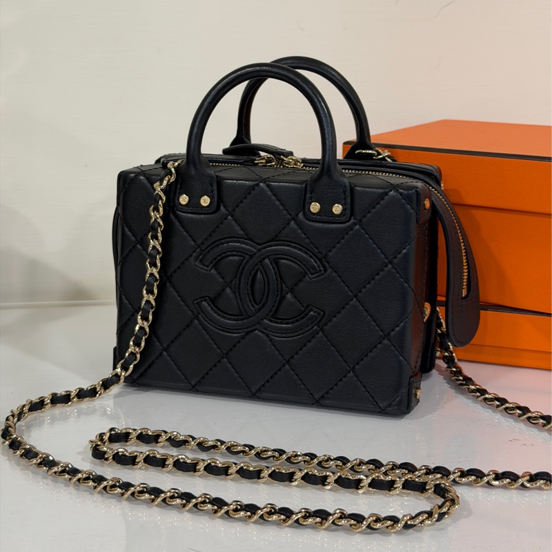 #全網最低💰 #芯片款 #近新全配 香奈兒22B大logo盒子包vanity case-21