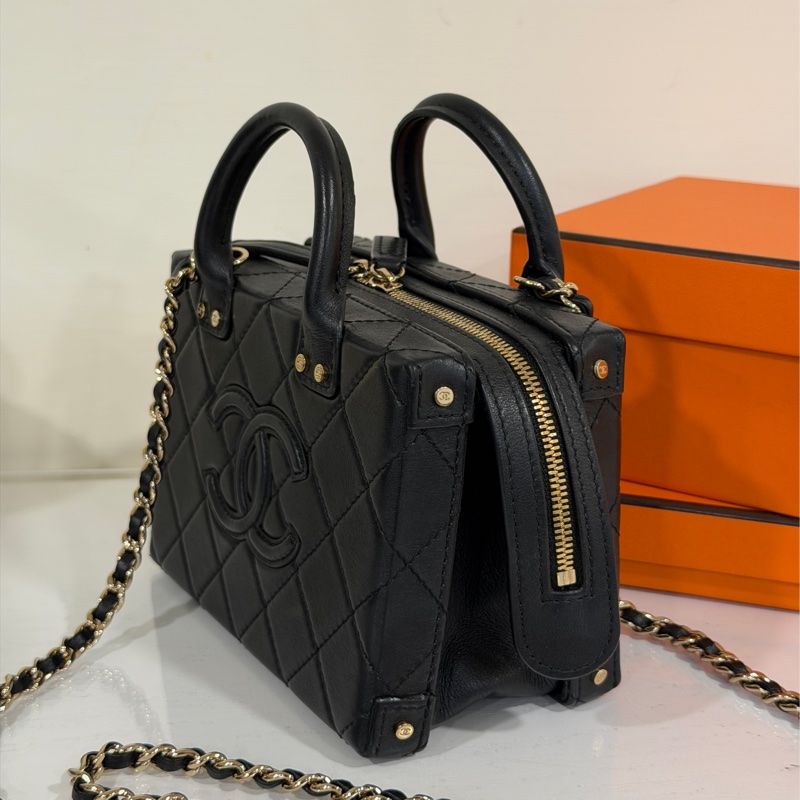 #全網最低💰 #芯片款 #近新全配 香奈兒22B大logo盒子包vanity case-22
