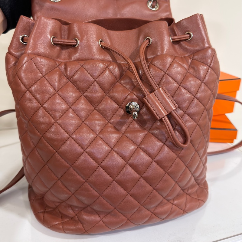 #新年紅 #拍拍圈購入 #超甜💰 香奈兒薩爾茲堡雙肩後背包-10