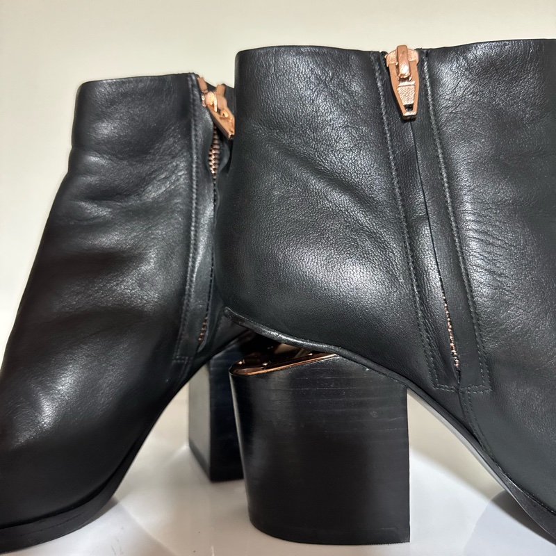 Alexander Wang 玫瑰金 全皮 簍空後跟短靴 黑色 36.5-4