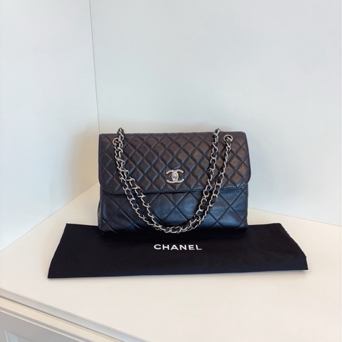 Chanel香奈兒 黑銀貝嫂公文鏈條包