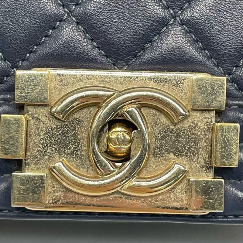 CHANEL BOY 20SMALL-9