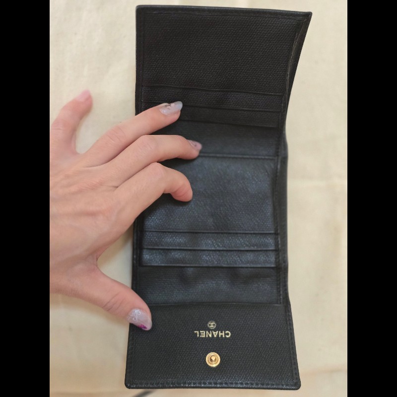 經典不敗老款CHANEL黑色三折短夾-3