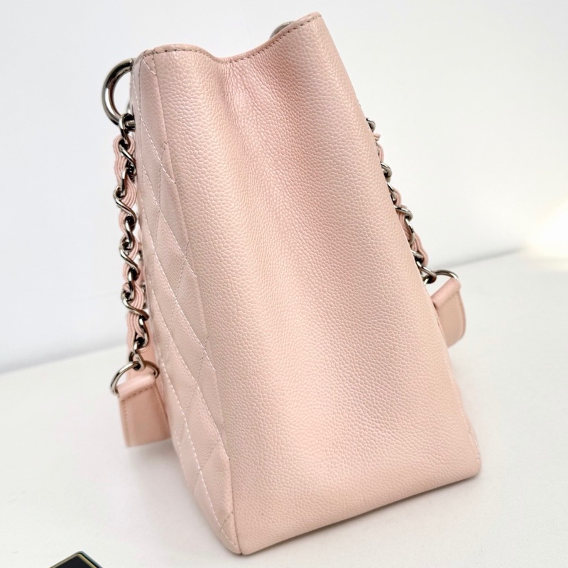 【近新閒置品】Chanel 香奈兒21開櫻花粉荔枝牛皮大logo GST手提包-3