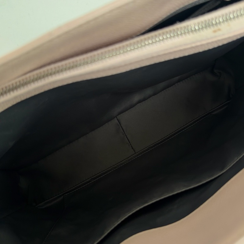 【近新閒置品】Chanel 香奈兒21開櫻花粉荔枝牛皮大logo GST手提包-10