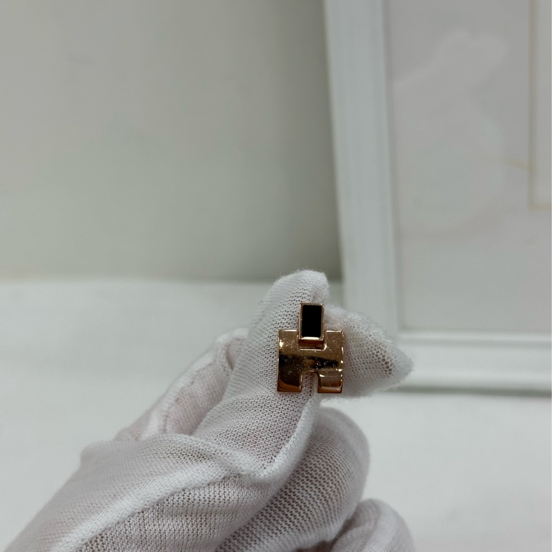 Hermes H型耳釘，金色搭配藍黑色琺瑯-4
