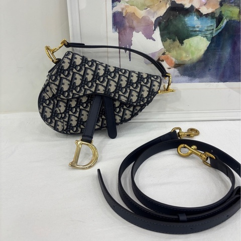 Dior Saddle Oblique刺繡老花滿印帆布mini馬鞍包肩帶 18年編碼 98新 送一條原廠肩帶