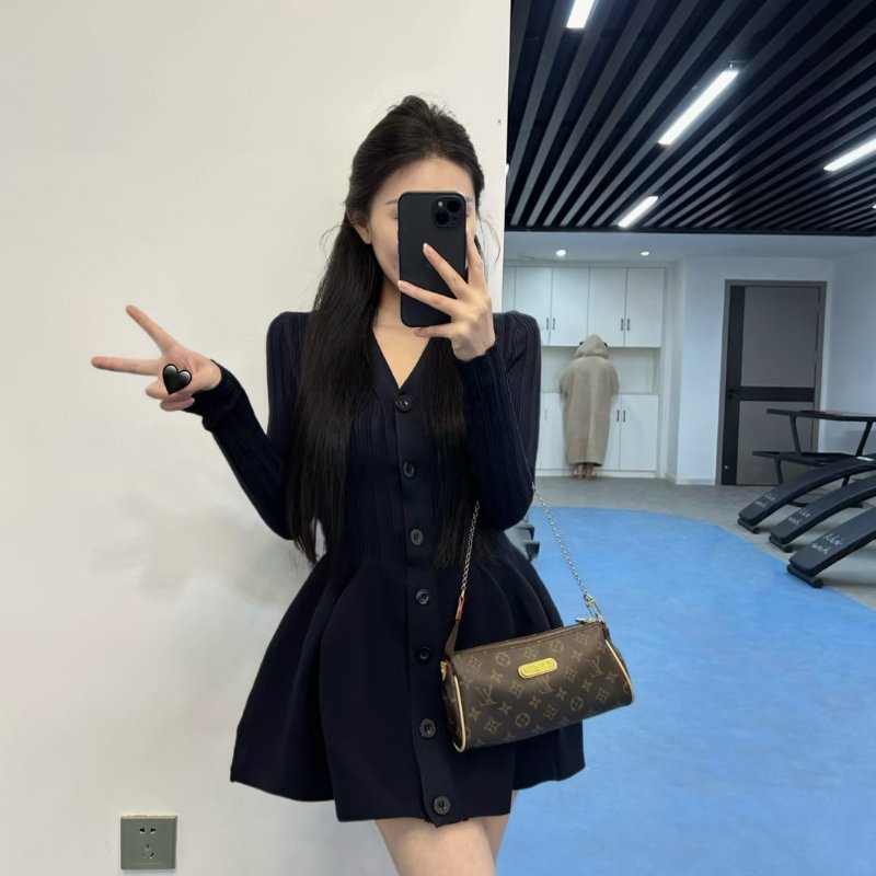 LOUIS VUITTON Pochette eva晚宴單肩包-8