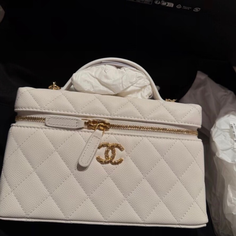 Chanel香奈兒26P 浮雕鑽LP長盒-1