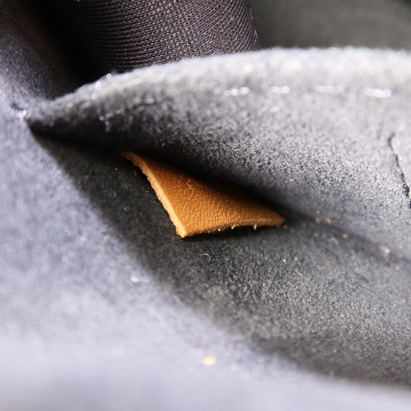 LOUIS VUITTON Monogram Reverse Mini Dauphine 金扣肩背袋-7