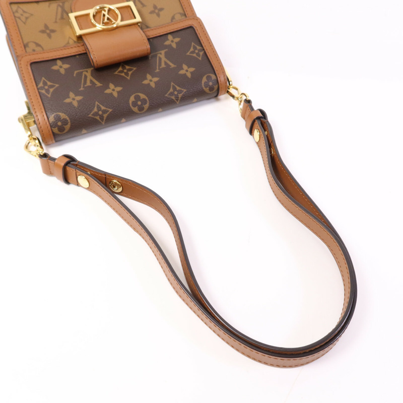 LOUIS VUITTON Monogram Reverse Mini Dauphine 金扣肩背袋-8