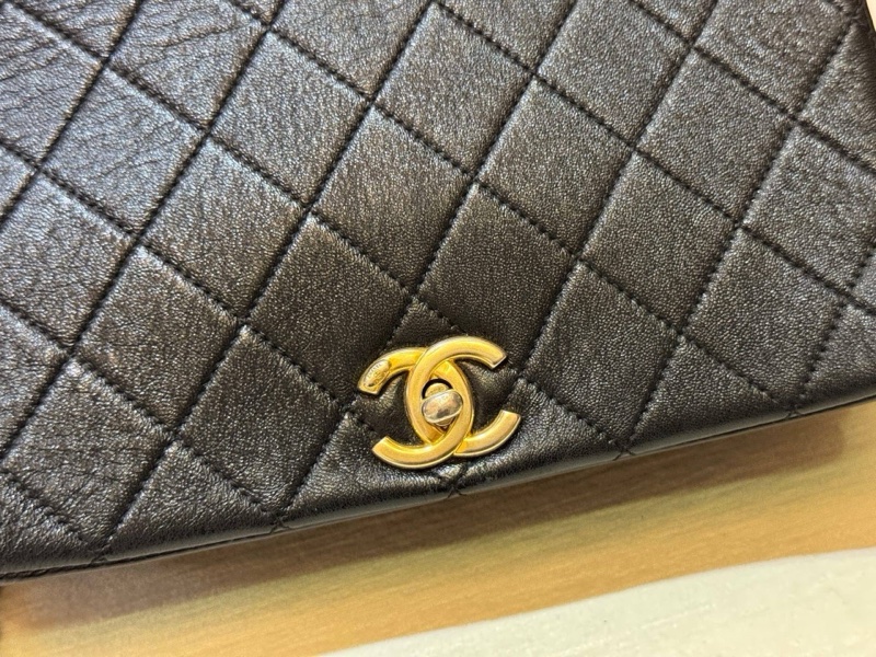 Chanel香奈兒黑金鍊條包-2