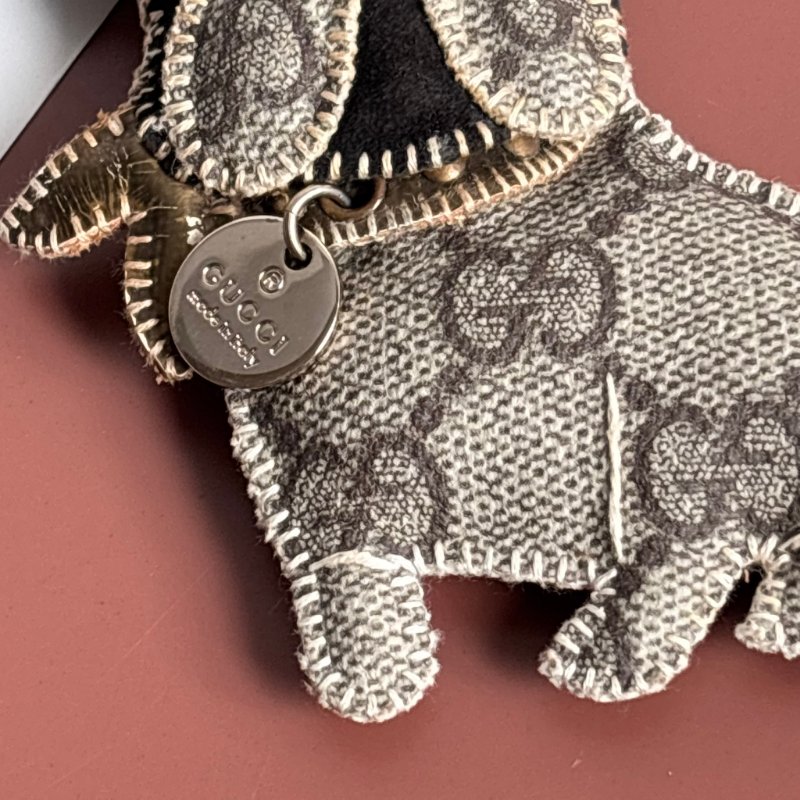 ::GUCCI:: 法鬥 法國鬥牛犬鑰匙扣包飾掛件 經典雙G PVC 吊飾 鑰匙圈 鑰匙圈-5