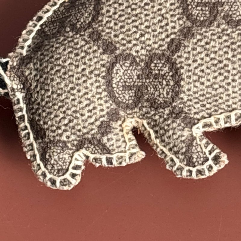 ::GUCCI:: 法鬥 法國鬥牛犬鑰匙扣包飾掛件 經典雙G PVC 吊飾 鑰匙圈 鑰匙圈-17