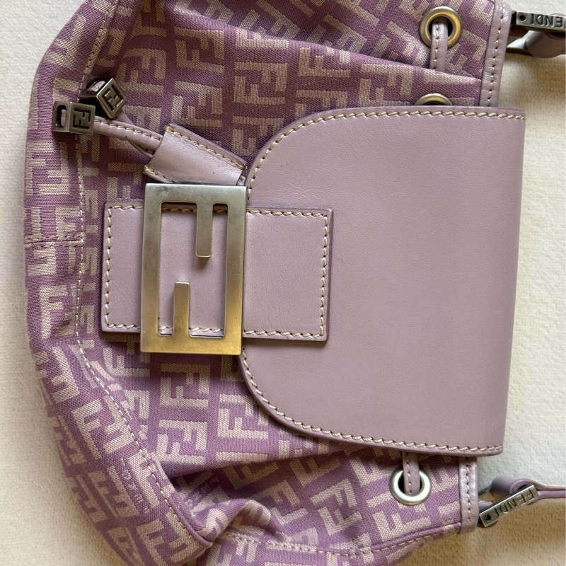 Fendi淺紫色腋下包-5