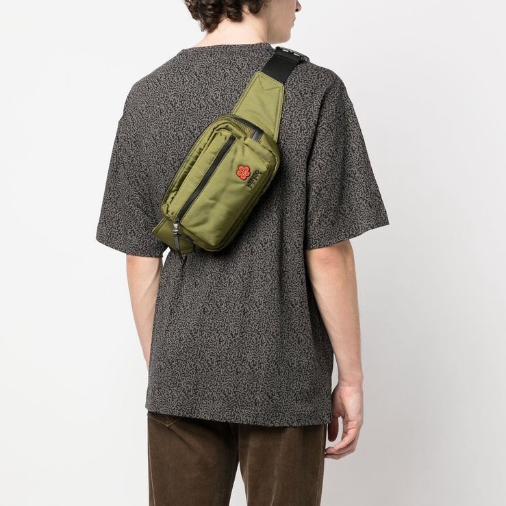 Kenzo 男士 徽標刺繡腰包均碼碼常規、23cm*8cm*13cm-1