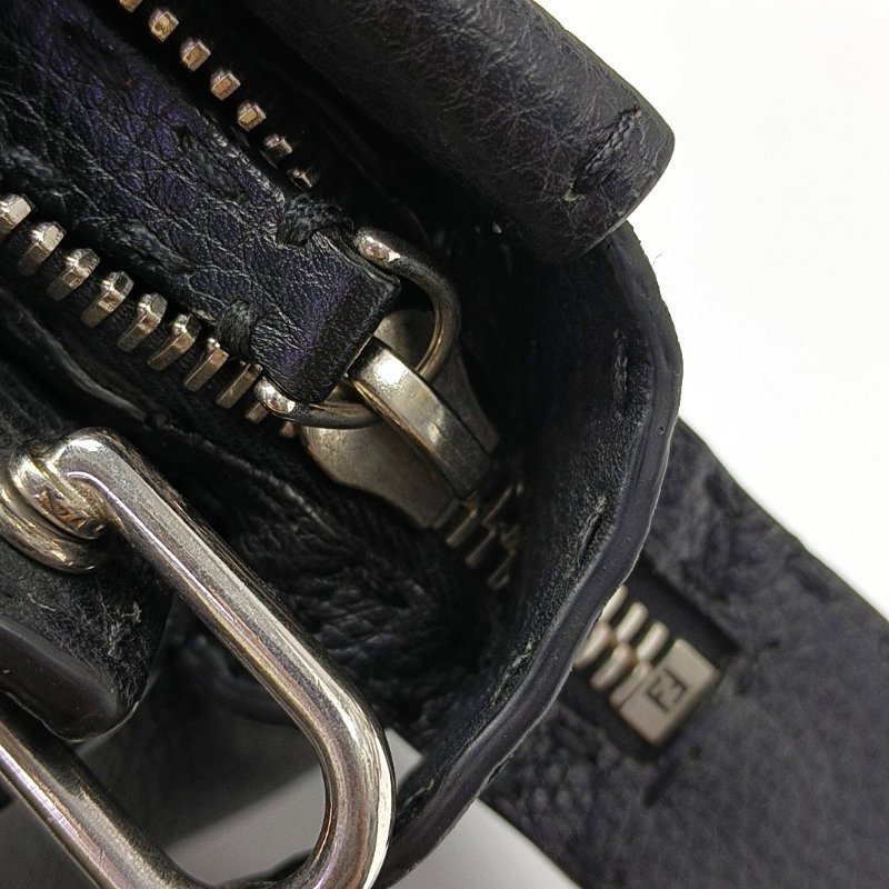 FENDI Peekaboo中號黑色牛皮小怪獸單肩包銀色五金可拆卸肩帶 9.8新-9