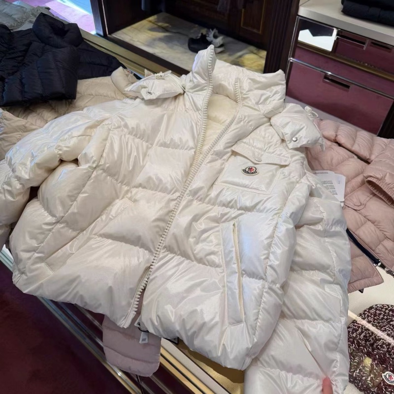 Moncler -Andro 女款 羽絨 黑1碼 ，白2碼-2