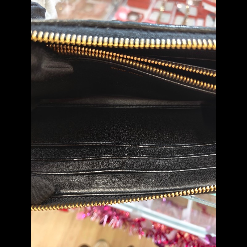 MS0549 Miu Miu 繆繆 褶皺皮革 長銀包 羊皮 金扣 Matelasse Zip Around Long Wallet Black x GHW-19