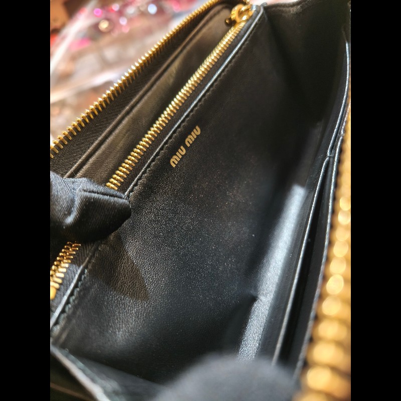 MS0549 Miu Miu 繆繆 褶皺皮革 長銀包 羊皮 金扣 Matelasse Zip Around Long Wallet Black x GHW-22