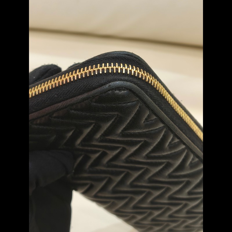 MS0549 Miu Miu 繆繆 褶皺皮革 長銀包 羊皮 金扣 Matelasse Zip Around Long Wallet Black x GHW-35