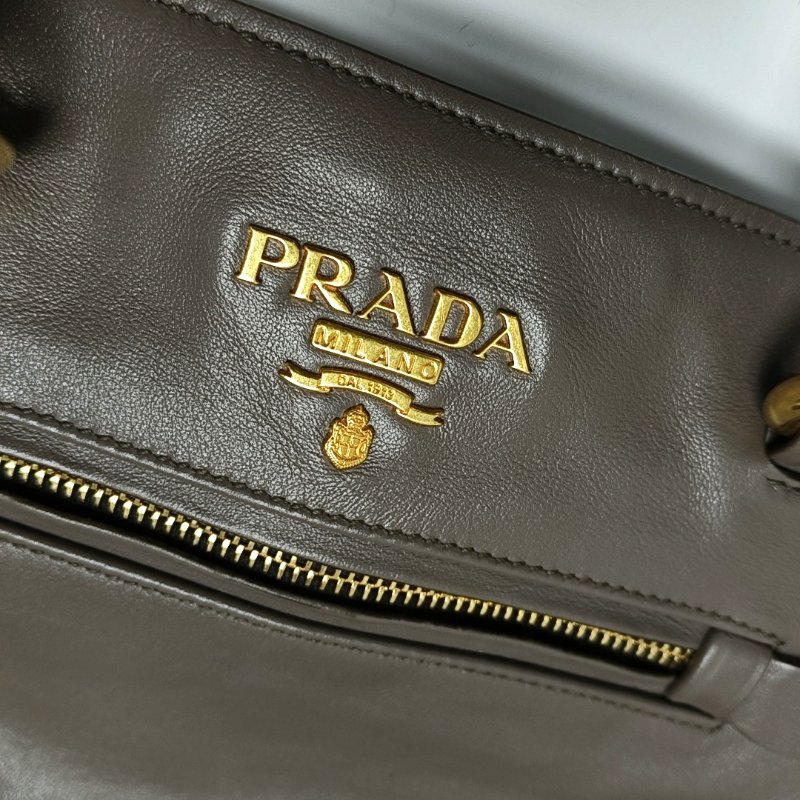 PRADA Vitello大象灰牛皮手提包單肩包斜挎包金色五金-8