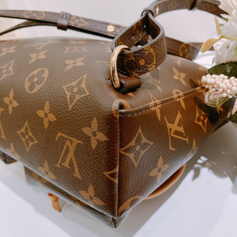 TW4701 Louis Vuitton路易威登 經典老花紋路 小青蛙 單肩/雙肩包 雙肩帶 M46932 Excursion PM Backpack Monogram Canvas-7