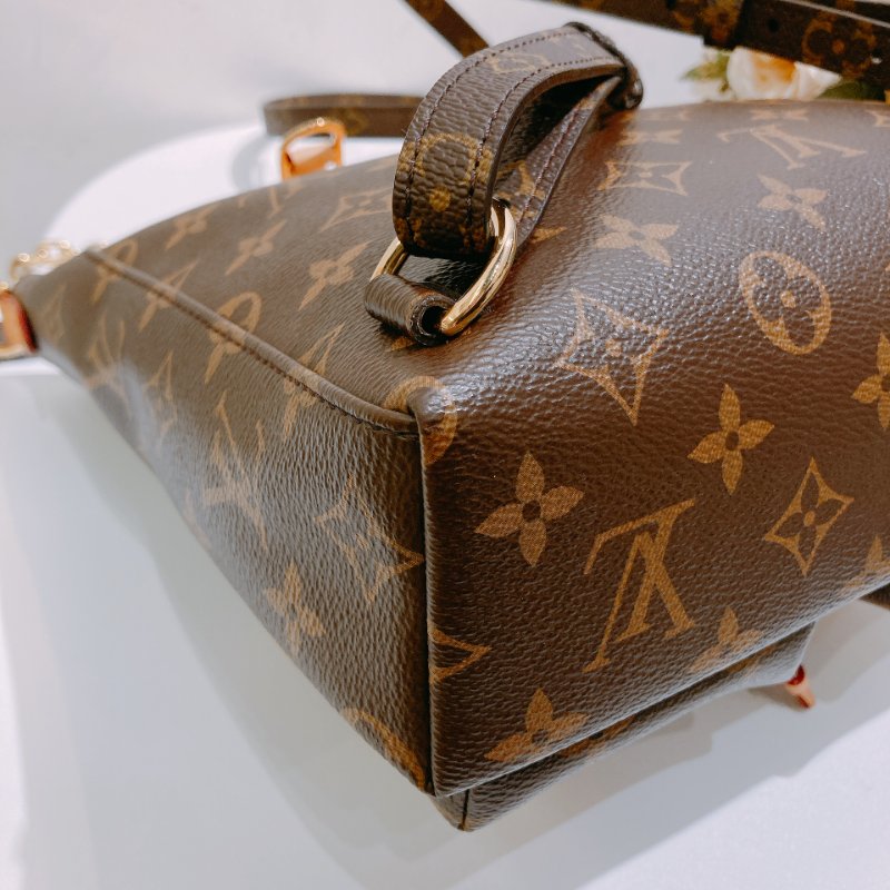 TW4701 Louis Vuitton路易威登 經典老花紋路 小青蛙 單肩/雙肩包 雙肩帶 M46932 Excursion PM Backpack Monogram Canvas-8