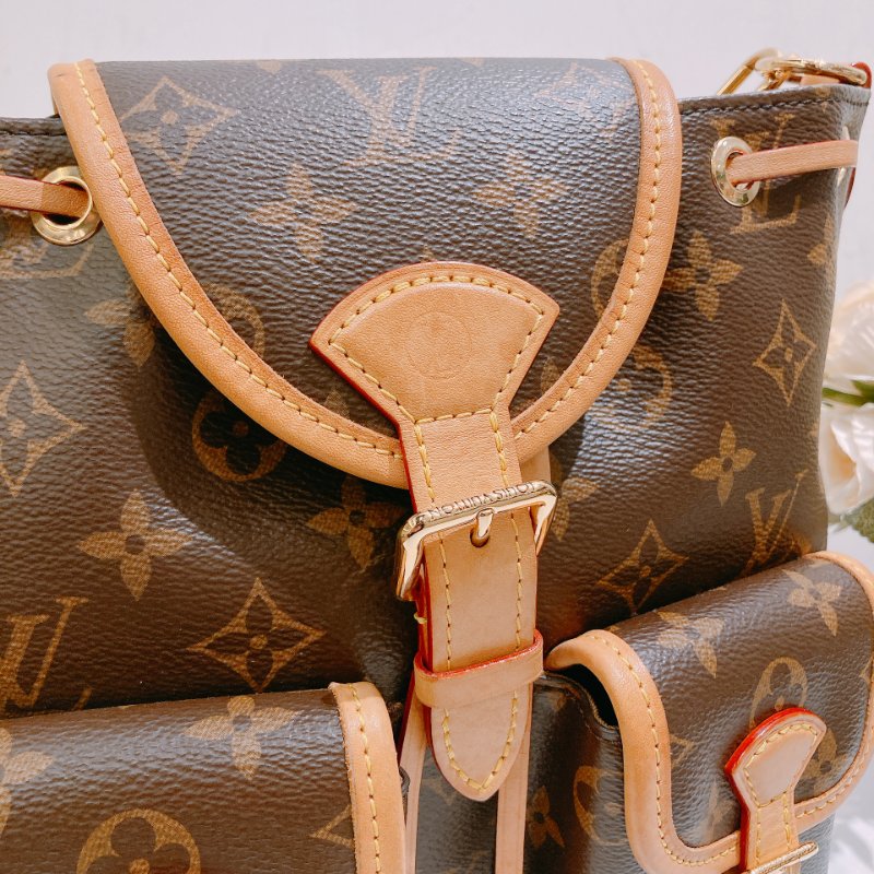 TW4701 Louis Vuitton路易威登 經典老花紋路 小青蛙 單肩/雙肩包 雙肩帶 M46932 Excursion PM Backpack Monogram Canvas-9
