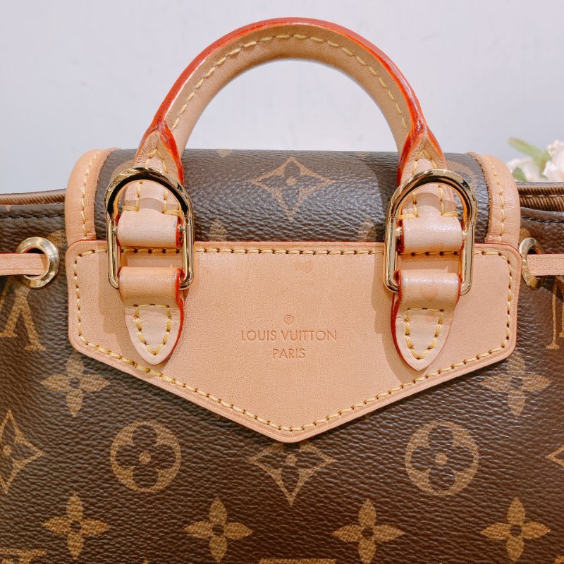TW4701 Louis Vuitton路易威登 經典老花紋路 小青蛙 單肩/雙肩包 雙肩帶 M46932 Excursion PM Backpack Monogram Canvas-15