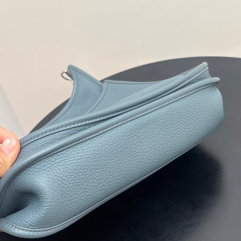 【98新】HERMES/愛馬仕 Evelyne III 29 伊芙琳 亞麻藍 Y刻銀扣 Clemence小公牛皮 尺寸：29*8*30cm附件：盒子 塵袋 票 肩帶 21年小票-4