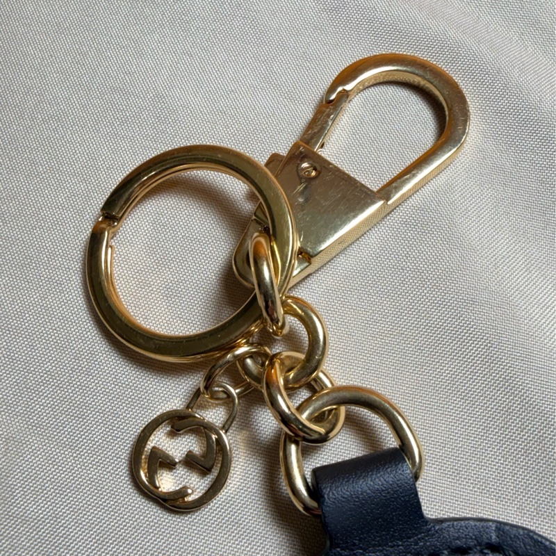 ✨超美稀有 Gucci 古馳 🈵鑽💎紅唇雙G 鑰匙圈 吊飾-5